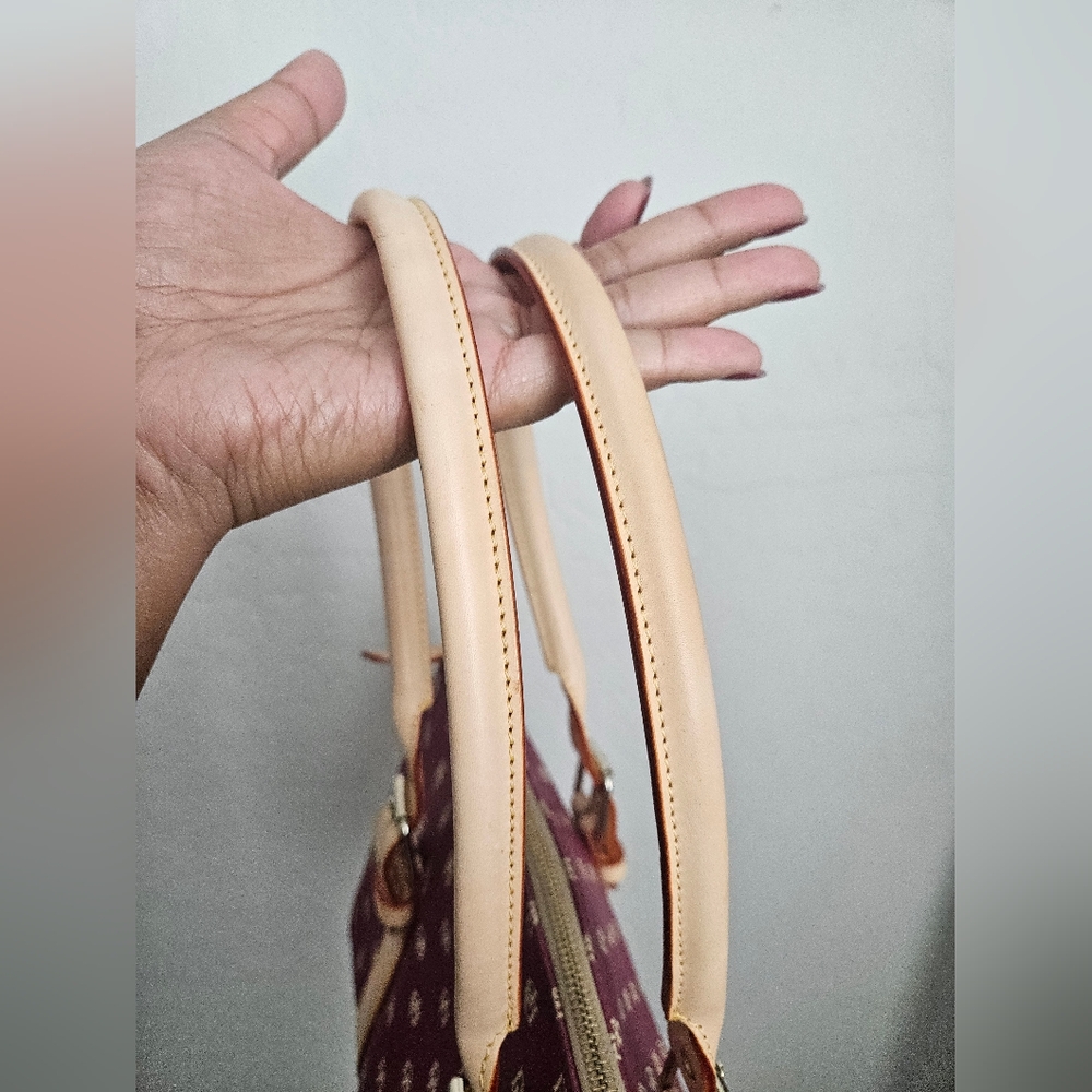 Dooney & Bourke Maroon Shoulder/Hand Bag - Picture 8 of 14